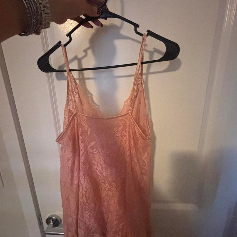 Pink lace slip dress - Picture 5 of 9